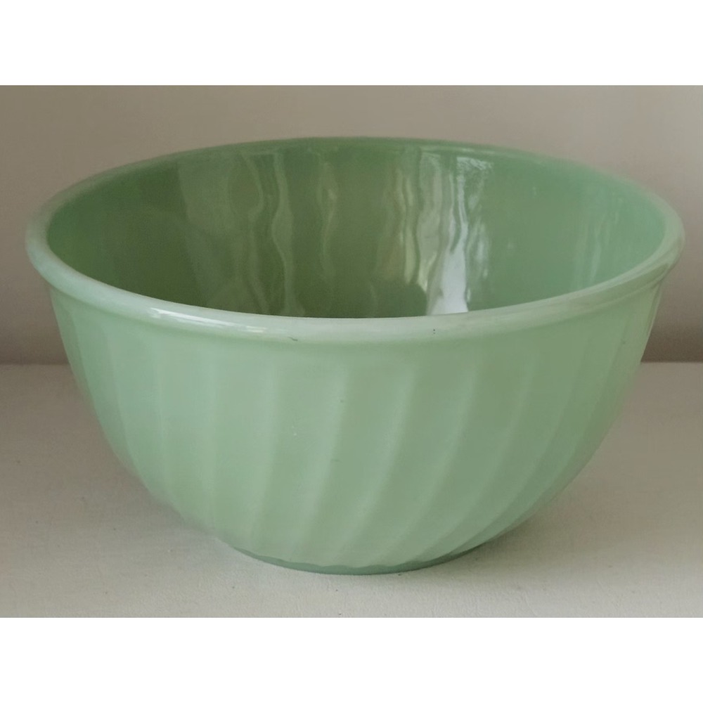 Vintage Fire King Green Jadeite Swirl Oven Ware 7" Mixing Bowl Made In USA